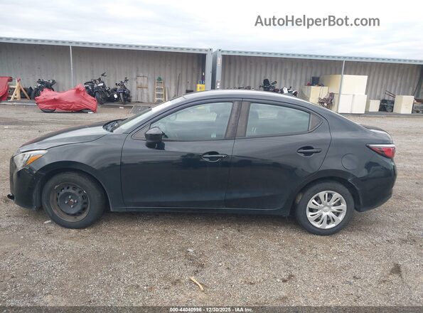 3MYDLBYVXKY510791 2019 TOYOTA YARIS Черный Панорамный вид салона 360°