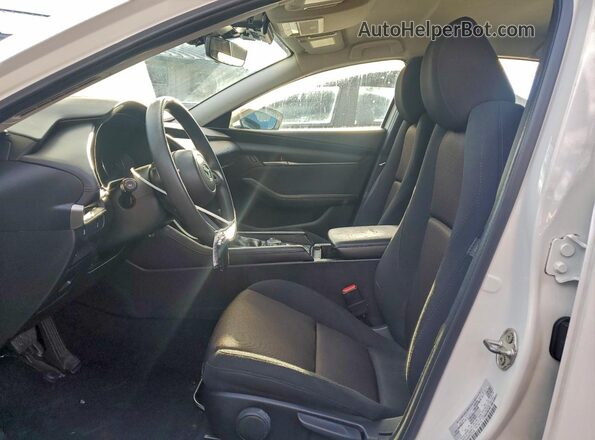 3MZBPAAM6PM372149 2023 MAZDA 3 Белый Вид салона спереди