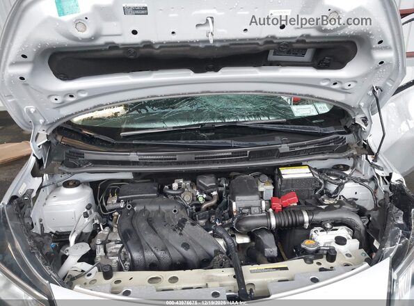 3N1CE2CP4KL359136 2019 NISSAN VERSA NOTE Silver Widok z tyłu
