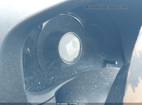 3N1CE2CP5KL359405 2019 NISSAN VERSA NOTE Red 360 interior view