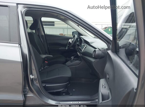 3N1CP5BV3RL475255 2024 NISSAN KICKS Gray Vista interior delantera