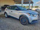 2020 Nissan Kicks S Серебряный vin: 3N1CP5BV5LL543529