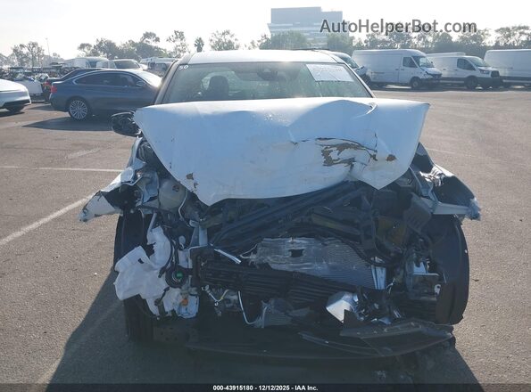 3N1CP5BV5SL476672 2025 NISSAN KICKS PLAY Белый Вид спереди