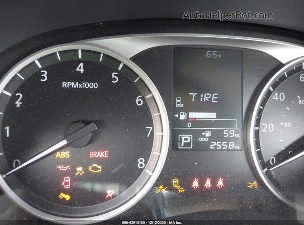 3N1CP5BV5SL476672 2025 NISSAN KICKS PLAY Белый Вид задних сидений