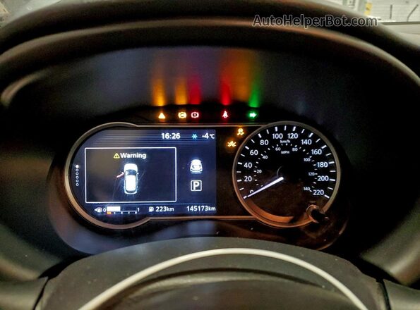3N1CP5CU2JL500513 2018 NISSAN KICKS Gray Սարքավորումների վահանակի տեսք
