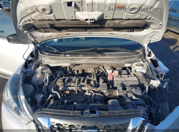 3N1CP5CU2KL550278 2019 NISSAN KICKS Silver Rear view