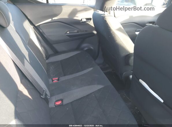 3N1CP5CU2KL550278 2019 NISSAN KICKS Silver VIN sticker view