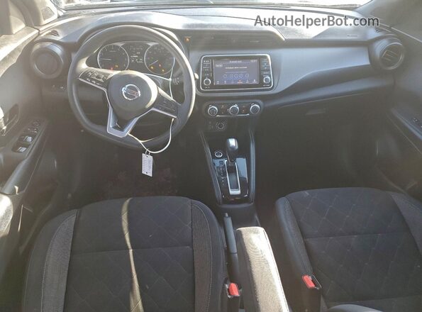 3N1CP5CU7JL523446 2018 NISSAN KICKS Black Вид панелі приладів