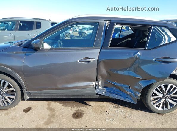 3N1CP5CV2PL507527 2023 NISSAN KICKS Silver 360 interior view