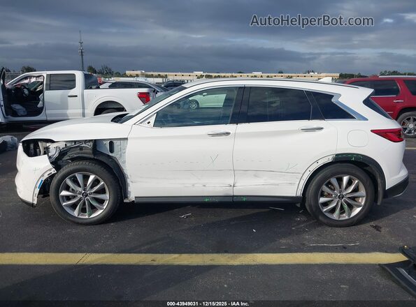 3PCAJ5AA4MF114497 2021 INFINITI QX50 White Vista interior de 360 grados