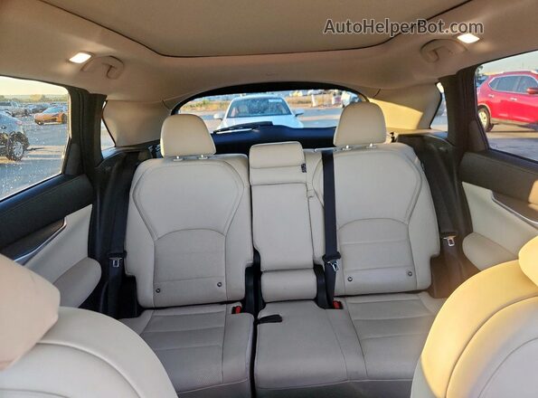 3PCAJ5BAXNF110681 2022 INFINITI QX50 White Rear seats view