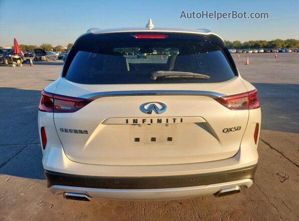 3PCAJ5BAXNF110681 2022 INFINITI QX50 White Rear view