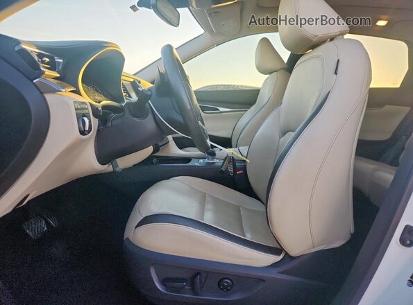 3PCAJ5BAXNF110681 2022 INFINITI QX50 White Front interior view