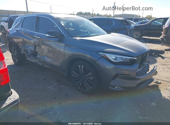 3PCAJ5BB0MF122104 2021 INFINITI QX50 Серый Передняя правая четверть