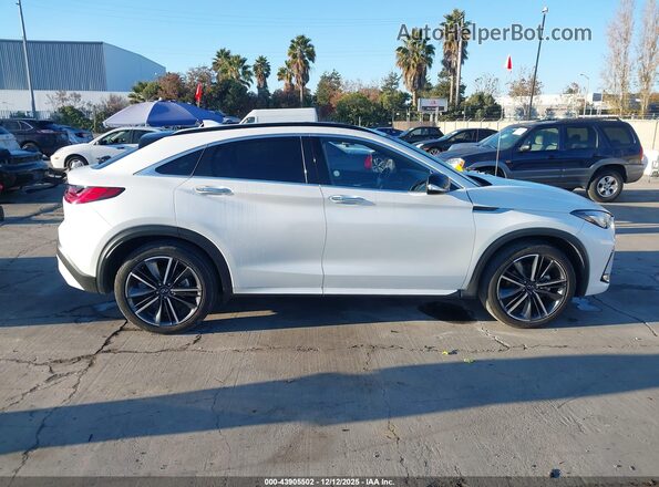3PCAJ5JRXRF109222 2024 INFINITI QX55 White Widok wnętrza z tyłu