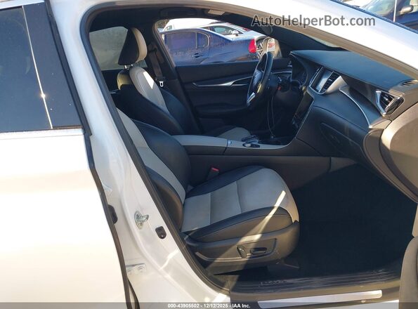 3PCAJ5JRXRF109222 2024 INFINITI QX55 White Widok wnętrza z przodu