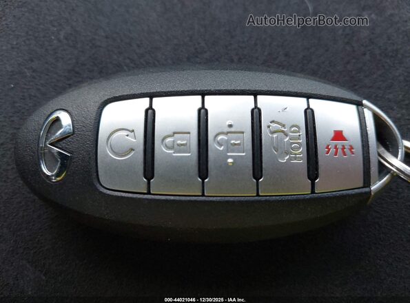 3PCAJ5M33KF119880 2019 INFINITI QX50 Dark Blue Вид панели приборов