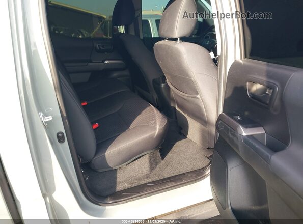 3TYCZ5AN2NT097611 2022 TOYOTA TACOMA Green Widok naklejki z numerem VIN