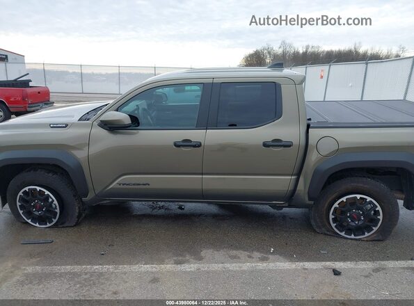 3TYLC5LN1ST024661 2025 TOYOTA TACOMA HYBRID Green Панорамний вид салону 360°