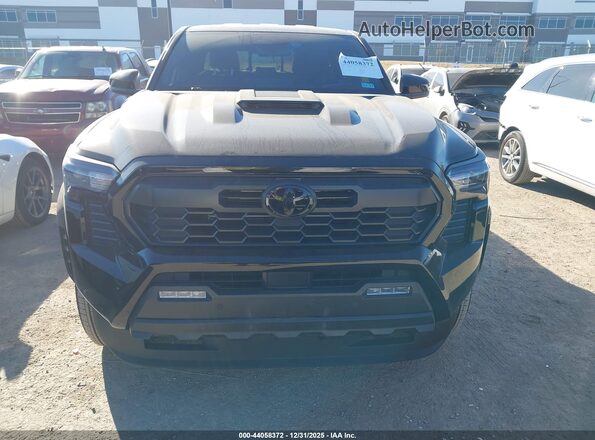 3TYLC5LN7ST038774 2025 TOYOTA TACOMA HYBRID Black Vista interior trasera