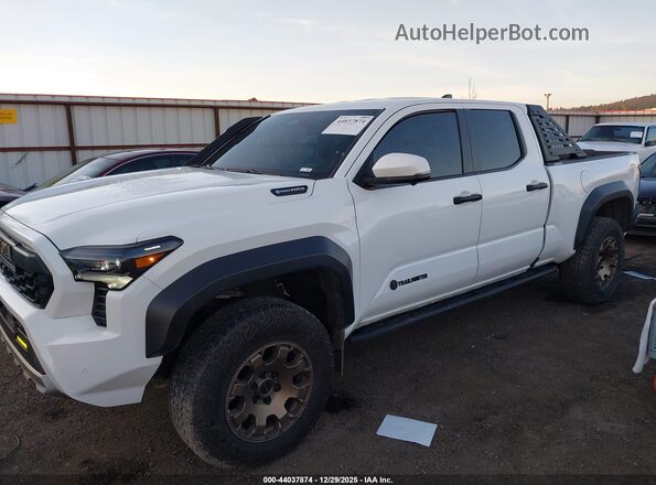 3TYLF5LN2RT002170 2024 TOYOTA TACOMA HYBRID White Առջևի ձախ երեք քառորդ տեսարան