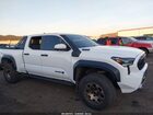 2024 Toyota Tacoma Hybrid Trailhunter White vin: 3TYLF5LN2RT002170