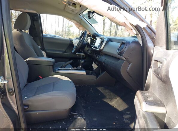 3TYSZ5AN0LT004481 2020 TOYOTA TACOMA Gray Front interior view