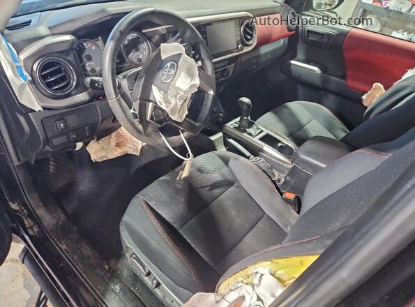 3TYSZ5AN4NT098741 2022 TOYOTA TACOMA Черный Вид панели приборов