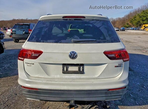 3VV0B7AX8JM131532 2018 VOLKSWAGEN TIGUAN Белый Вид сзади