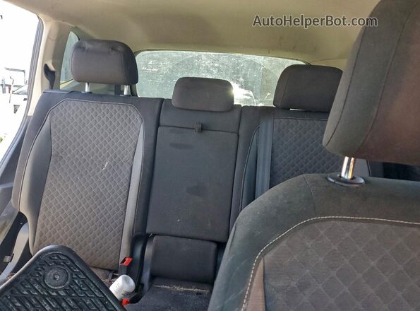 3VV1B7AX0MM022765 2021 VOLKSWAGEN TIGUAN White Вид задніх сидінь