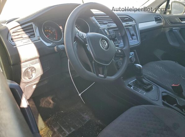 3VV1B7AX0MM022765 2021 VOLKSWAGEN TIGUAN White Вид панелі приладів