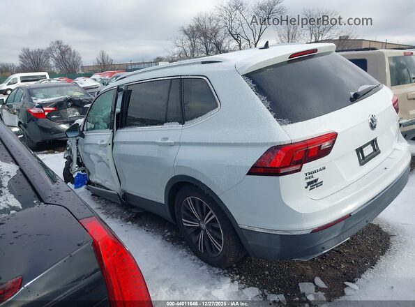 3VV2B7AX3KM033714 2019 VOLKSWAGEN TIGUAN Белый Вид задней части салона