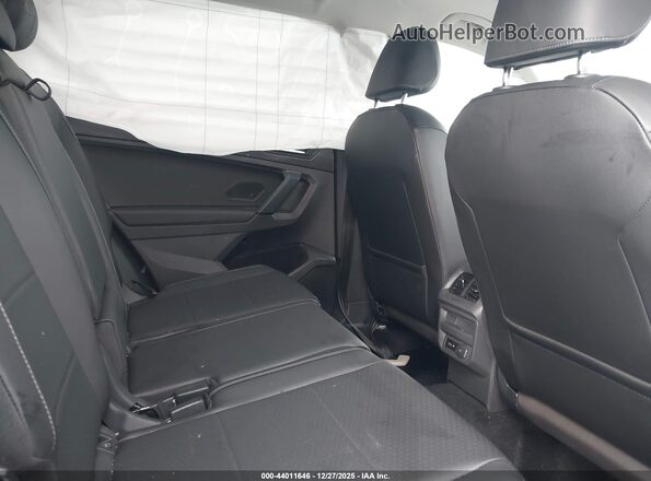 3VV2B7AX3KM033714 2019 VOLKSWAGEN TIGUAN Белый Вид наклейки с VIN-кодом