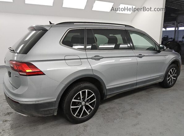 3VV2B7AX8MM126909 2021 VOLKSWAGEN TIGUAN Серебряный Задняя правая четверть