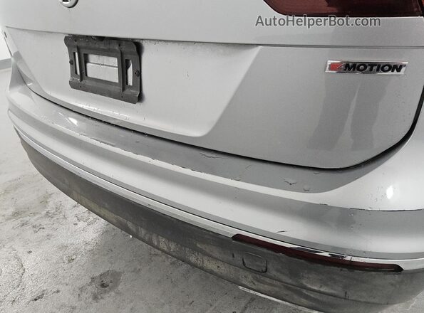3VV2B7AX8MM126909 2021 VOLKSWAGEN TIGUAN Серебряный 