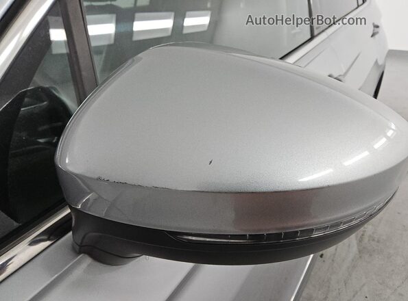 3VV2B7AX8MM126909 2021 VOLKSWAGEN TIGUAN Серебряный 