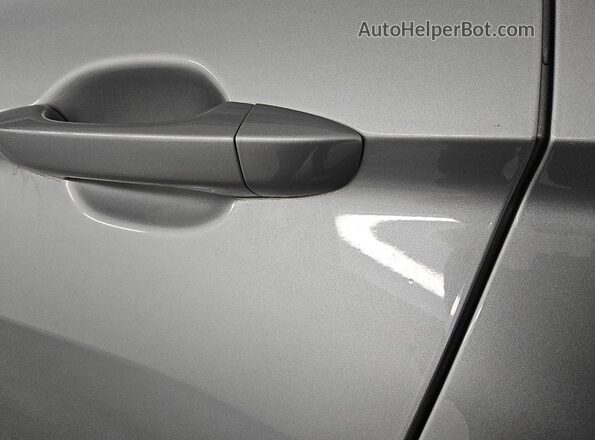 3VV2B7AX8MM126909 2021 VOLKSWAGEN TIGUAN Серебряный 