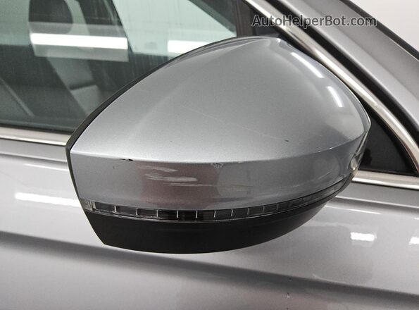 3VV2B7AX8MM126909 2021 VOLKSWAGEN TIGUAN Серебряный 
