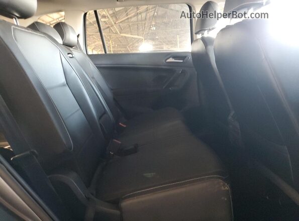 3VV3B7AX1MM107557 2021 VOLKSWAGEN TIGUAN Gray Vista de los asientos traseros