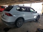 2018 Volkswagen Tiguan Se White vin: 3VV3B7AX2JM221160
