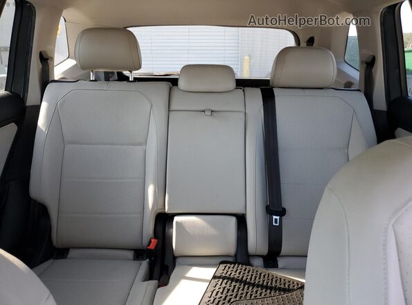 3VV3B7AX5KM079985 2019 VOLKSWAGEN TIGUAN Teal Vista de los asientos traseros