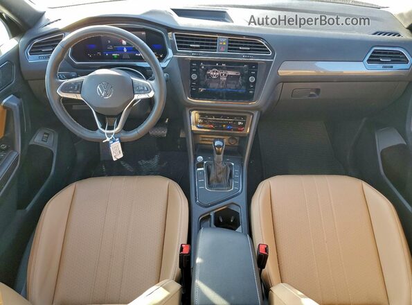 3VV3B7AX7NM070547 2022 VOLKSWAGEN TIGUAN Черный Вид панели приборов