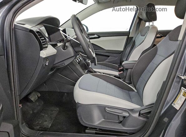 3VV5C7B28TM010718 2026 VOLKSWAGEN TAOS Серый Вид салона спереди