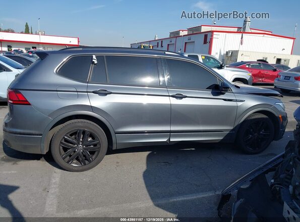 3VVCB7AX3NM023242 2022 VOLKSWAGEN TIGUAN Gray Rear interior view