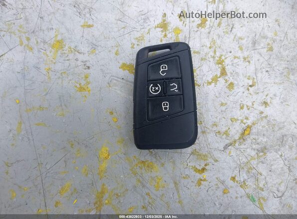 3VVCB7AX3NM059027 2022 VOLKSWAGEN TIGUAN Белый Вид панели приборов