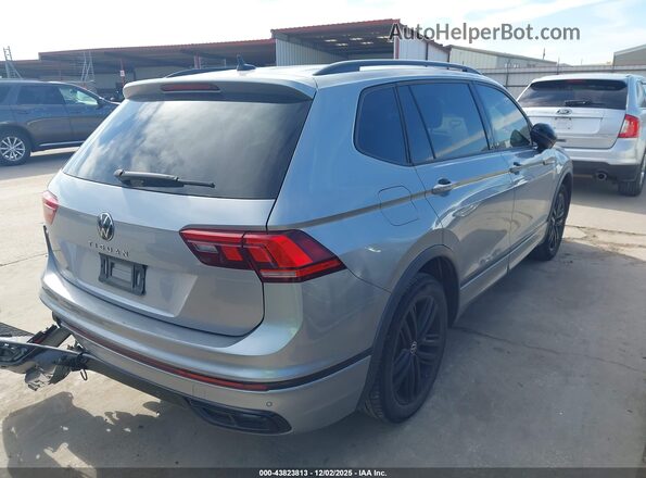 3VVCB7AX8NM021986 2022 VOLKSWAGEN TIGUAN Серебряный Задняя правая четверть