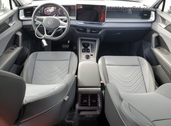 3VVFR7RMXTM014795 2026 VOLKSWAGEN TIGUAN White Вид панелі приладів