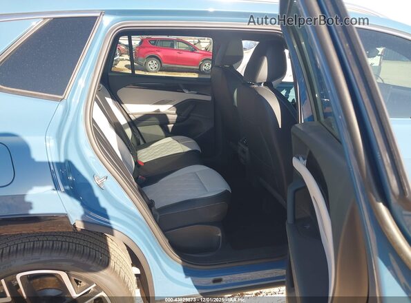3VVLR7RM8SM059302 2025 VOLKSWAGEN TIGUAN Blue Widok naklejki z numerem VIN