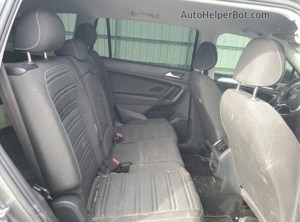 3VVRB7AX1PM018196 2023 VOLKSWAGEN TIGUAN Gray Vista interior trasera