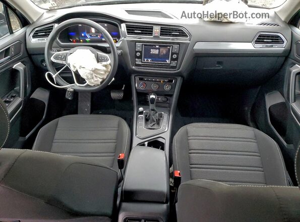 3VVRB7AX8PM131627 2023 VOLKSWAGEN TIGUAN Black წინა პანელის ხედი